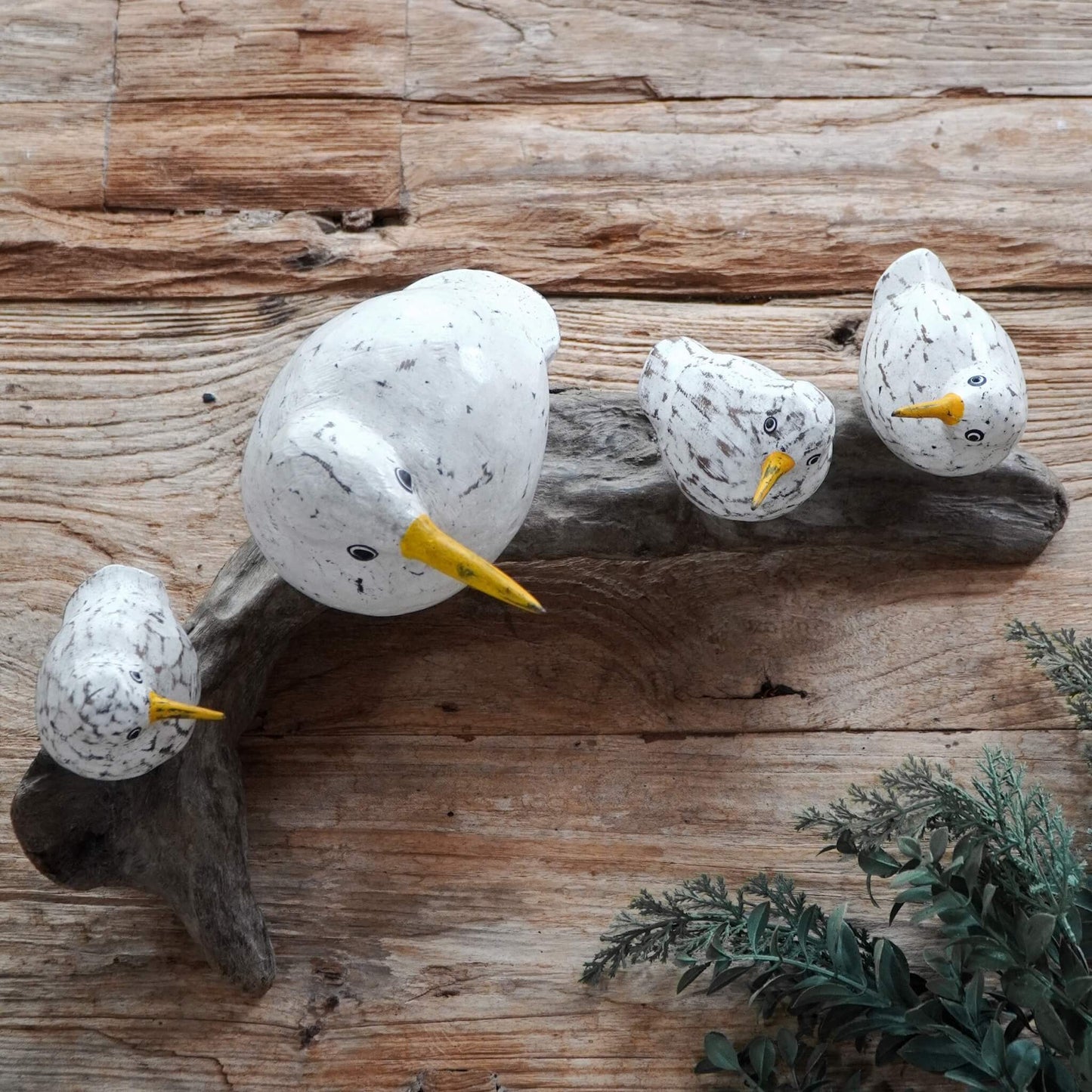 Seagull Bird Bella Family of 4 with Base
