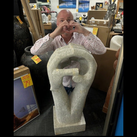 Statue - Stone hands