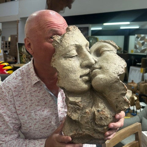 Sculpture - Vintage Kissing Heads