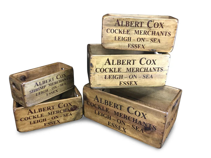 Box With Hole Handles