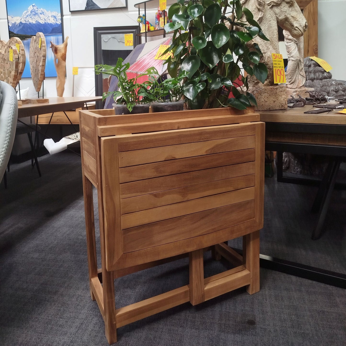 Corina Planter Table