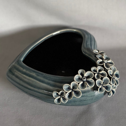 Blue Blossom Heart Bowl 23x23cm