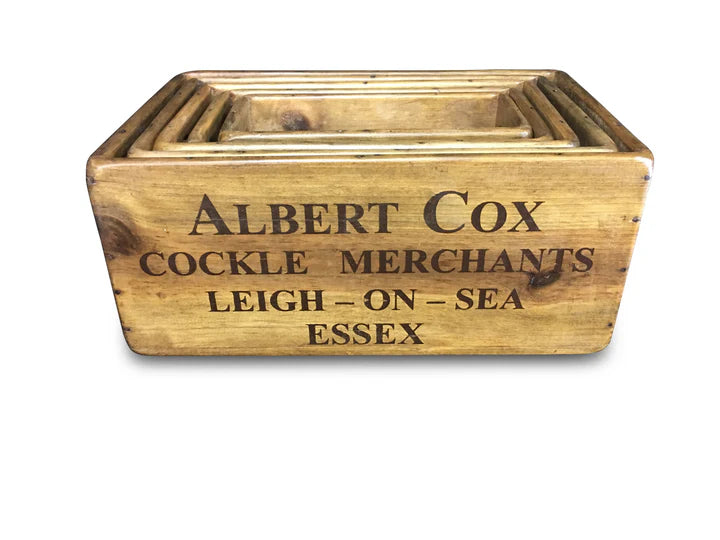 Box With Hole Handles