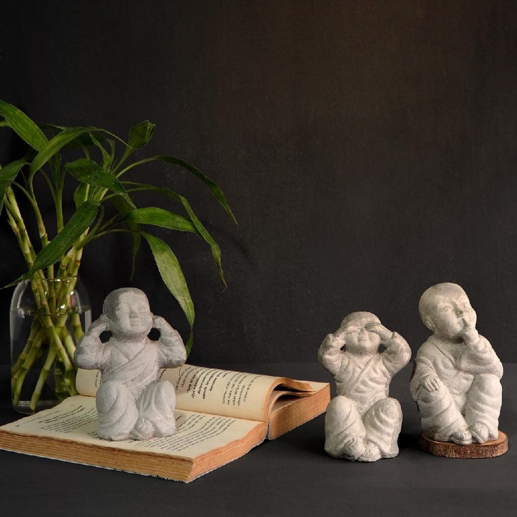 Figurines - Little monk set of 3